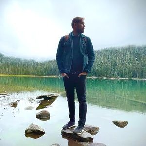 Meet your Posher, Chris